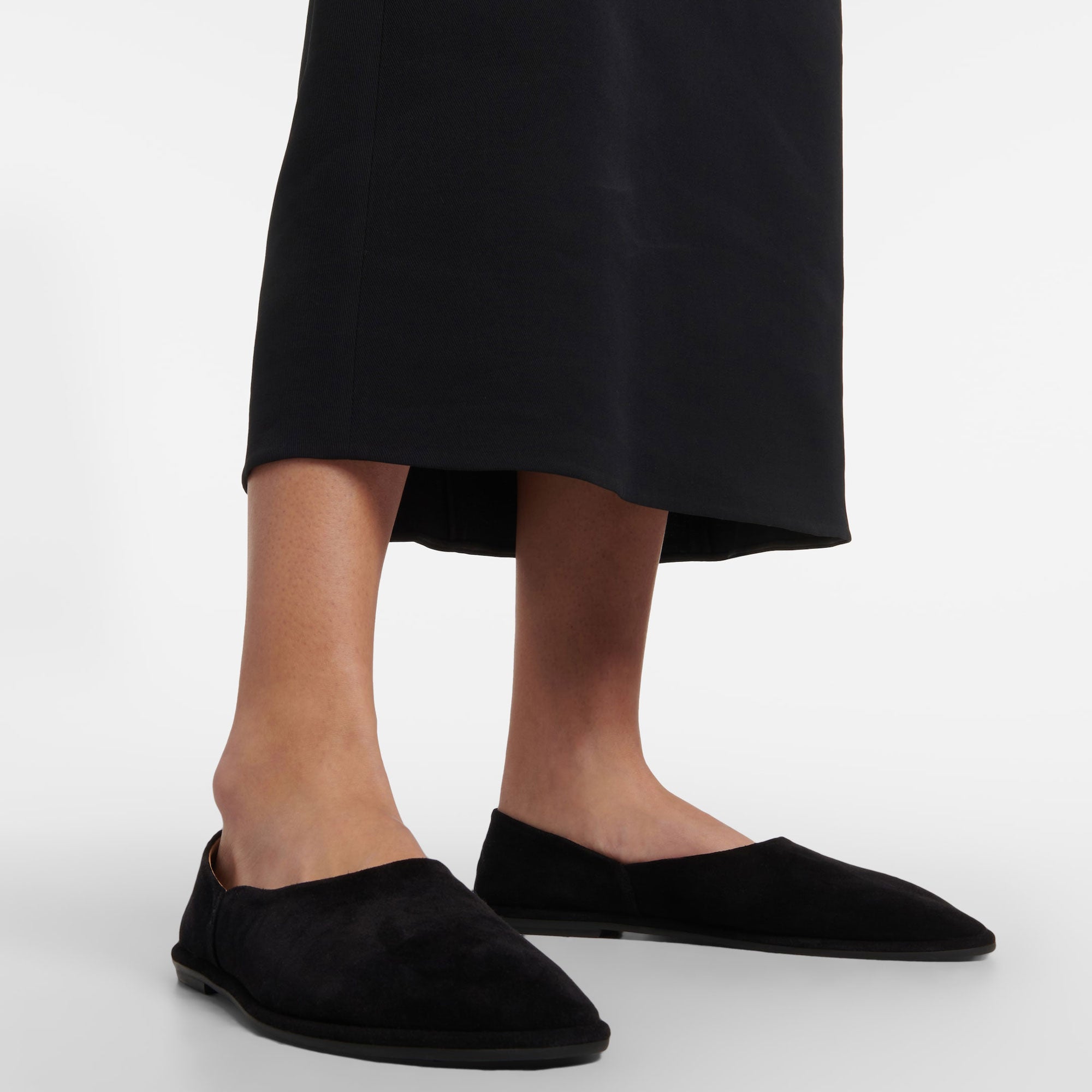 Suede Ballet Flats for Women Round Toe Slip On Casual Ballerina Shoes